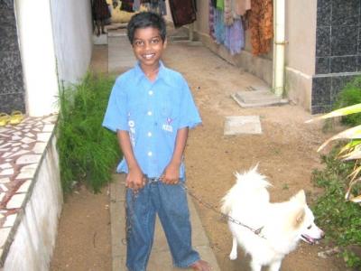 Selva kumar with Gundush.jpg